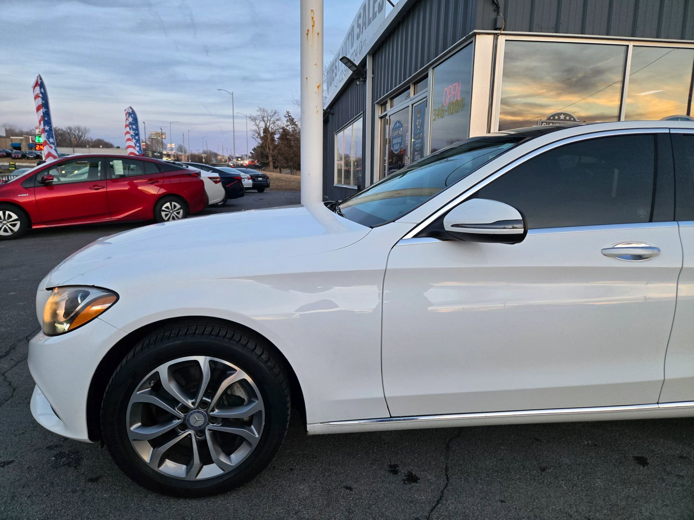 Used 2017 Mercedes-Benz C 300 4MATIC Sedan image 2