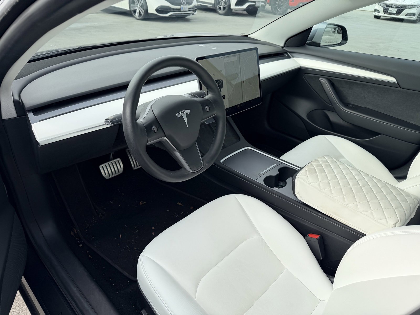 Used 2022 Tesla Model 3 Performance image 2