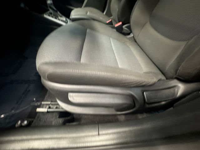 Used 2022 Hyundai Accent SE FWD image 15