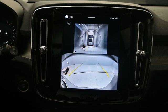 Certified 2025 Volvo XC40 B5 Ultra AWD/4WD image 12