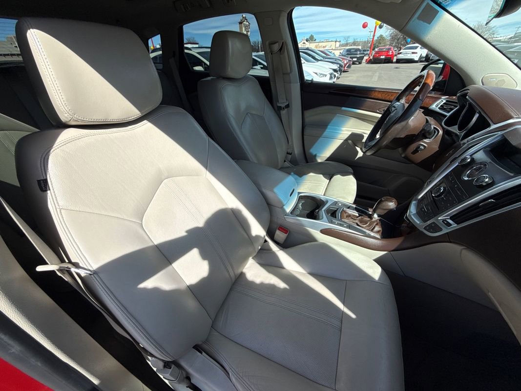 Used 2010 Cadillac SRX Premium AWD/4WD image 15