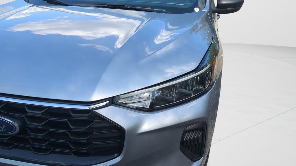 Used 2024 Ford Escape ST-Line w/ Cold Weather Package image 17