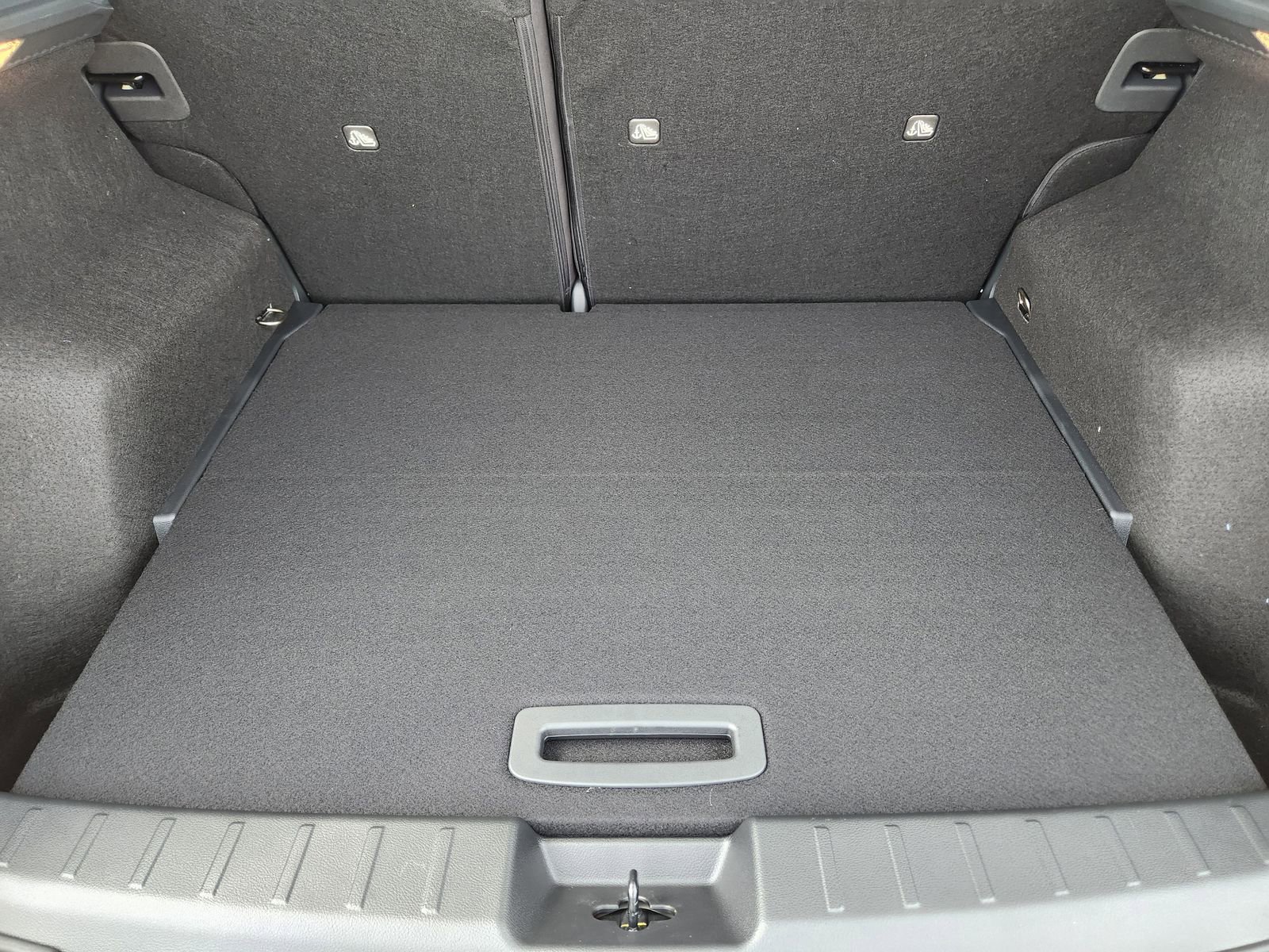 New 2026 Nissan Kicks SR image 29