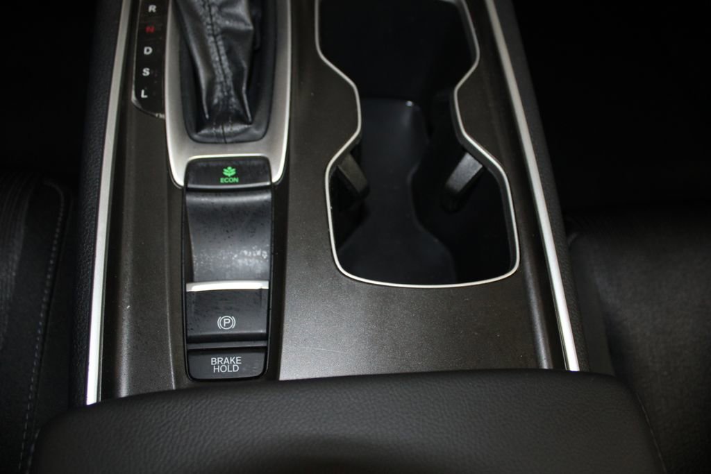 Used 2020 Honda Accord EX image 34