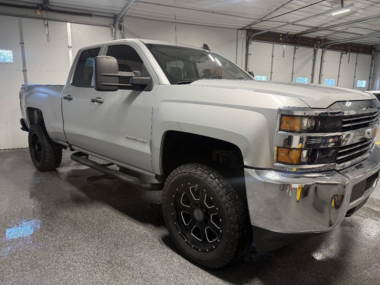 Used 2018 Chevrolet Silverado 2500 W/T w/ WT Convenience Package AWD/4WD image 4