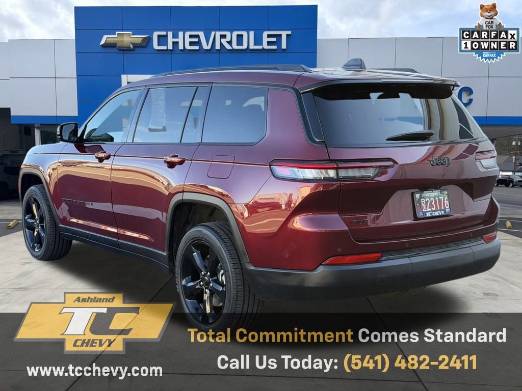 Used 2025 Jeep Grand Cherokee L Altitude image 3