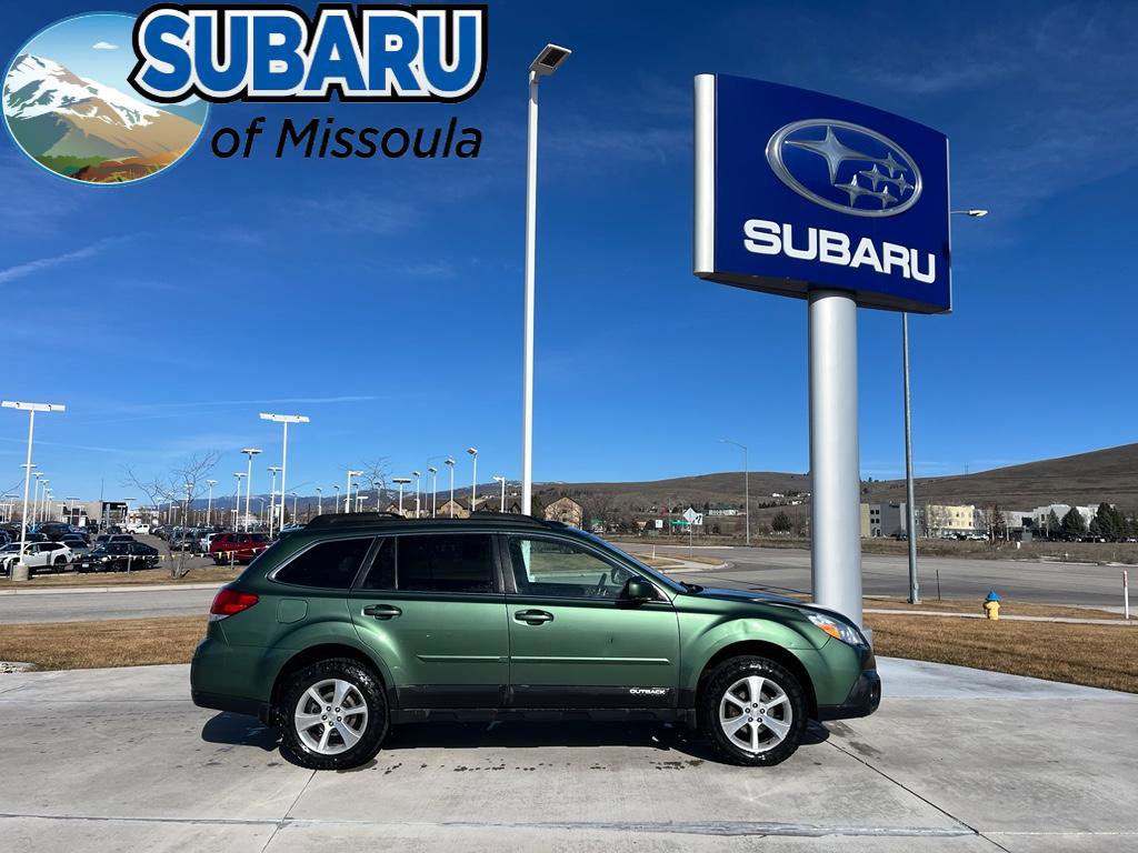 Used 2013 Subaru Outback 2.5i Limited image 1