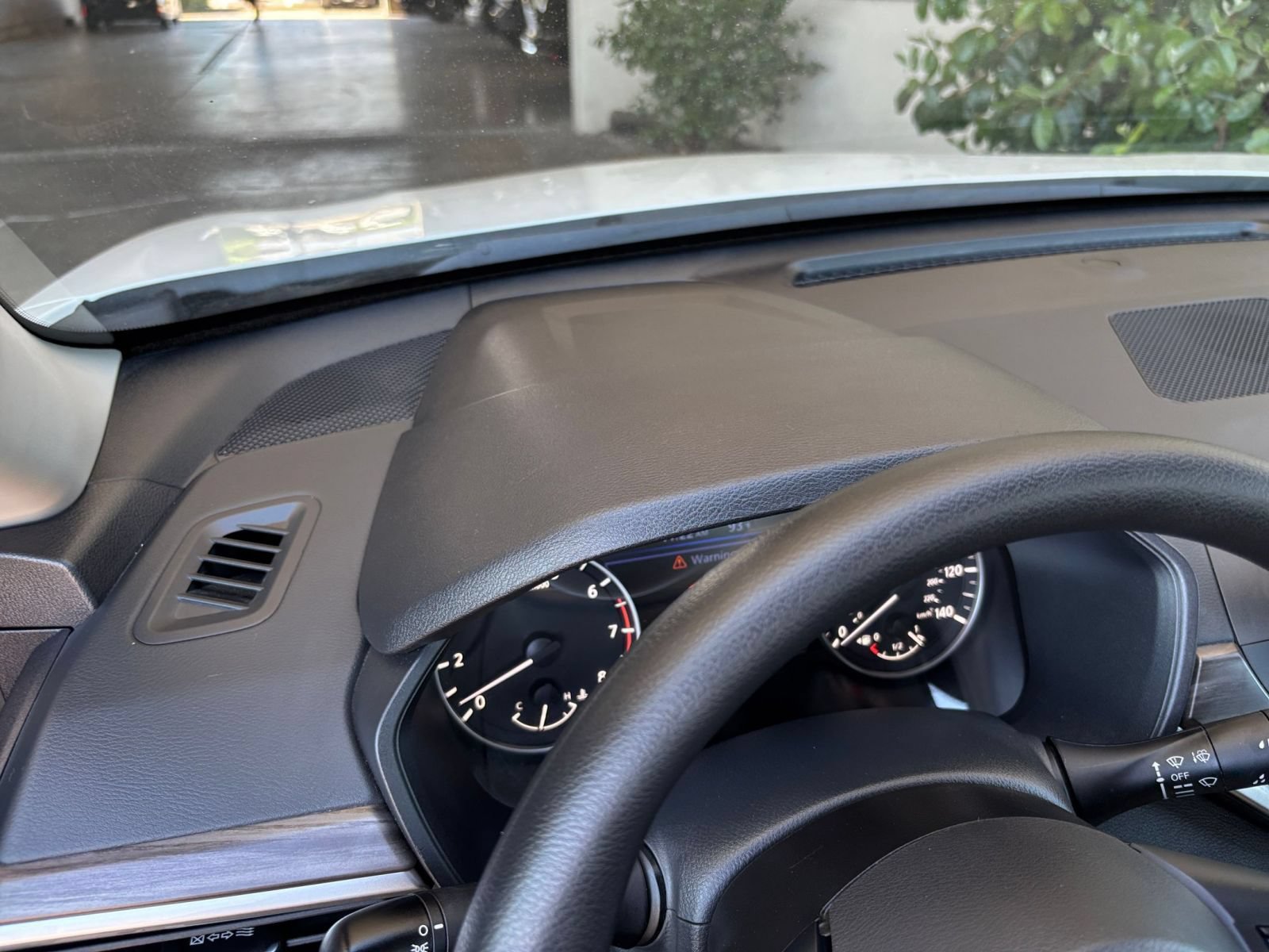 Used 2025 Nissan Altima 2.5 SV FWD image 35