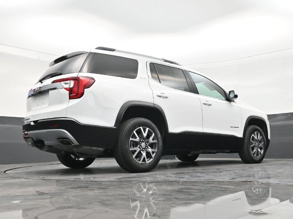 Used 2023 GMC Acadia SLT w/ Technology Package FWD image 24