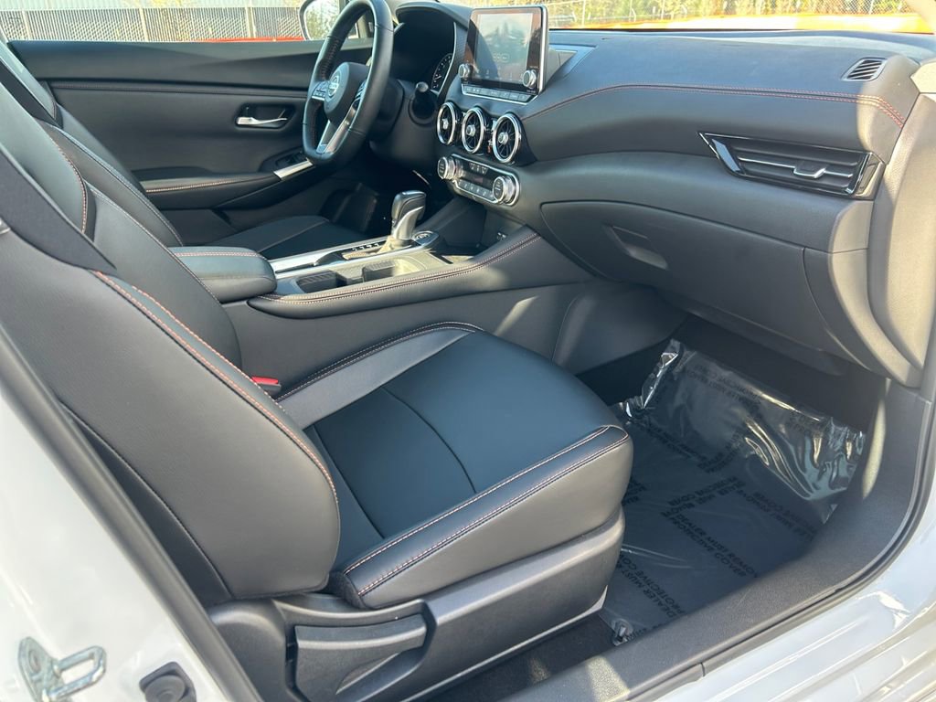 Used 2023 Nissan Sentra SR w/ SR Premium Package image 26
