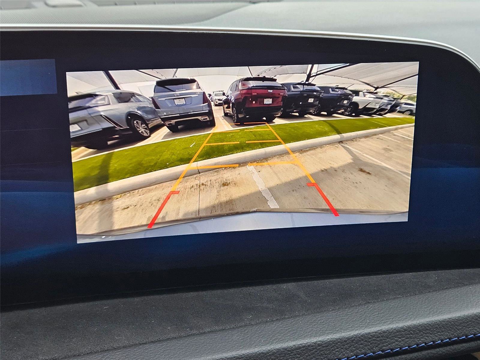 Used 2024 Cadillac XT4 Sport FWD image 10