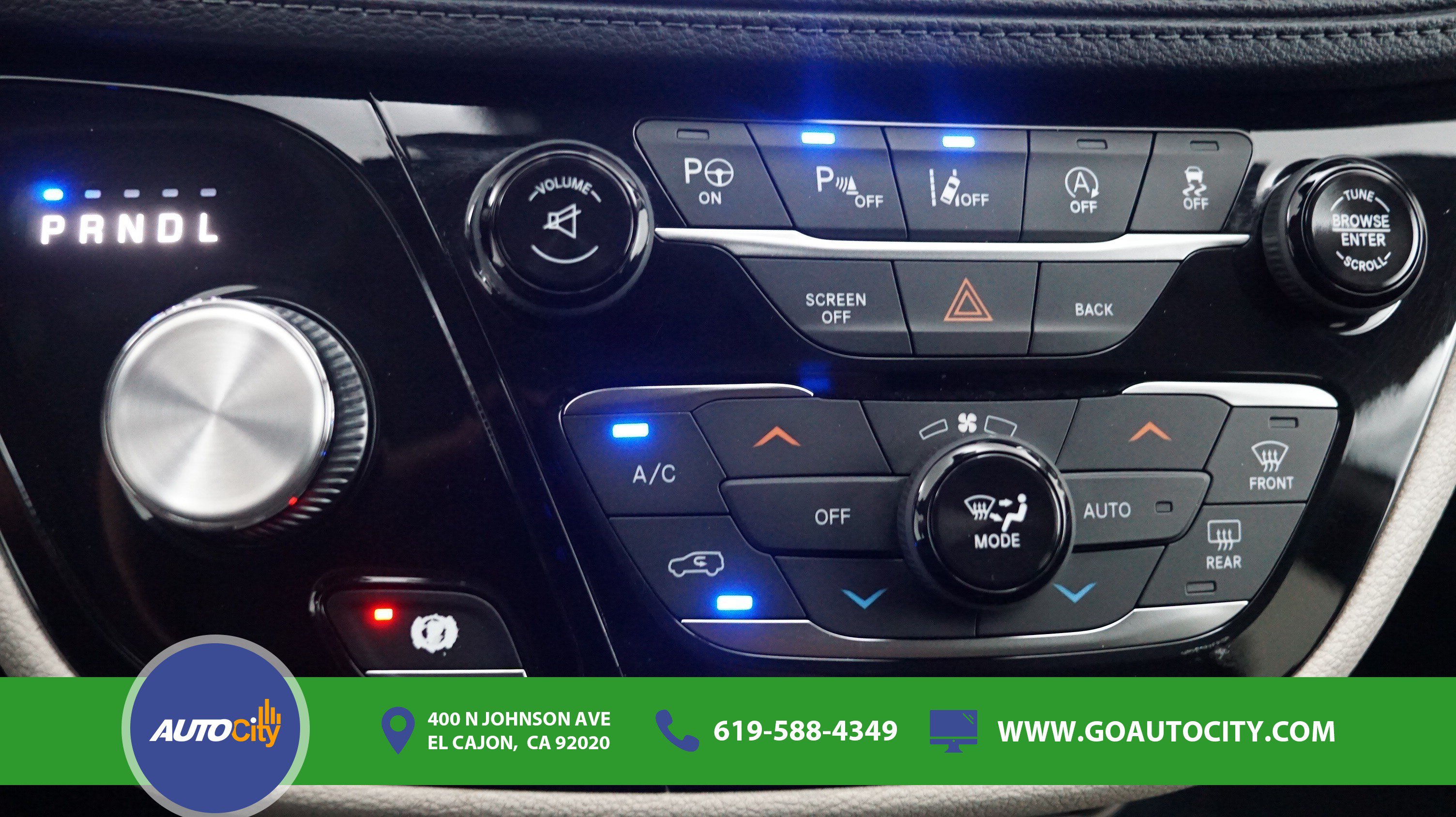 Used 2017 Chrysler Pacifica Limited w/ Advanced Safetytec Group FWD image 24