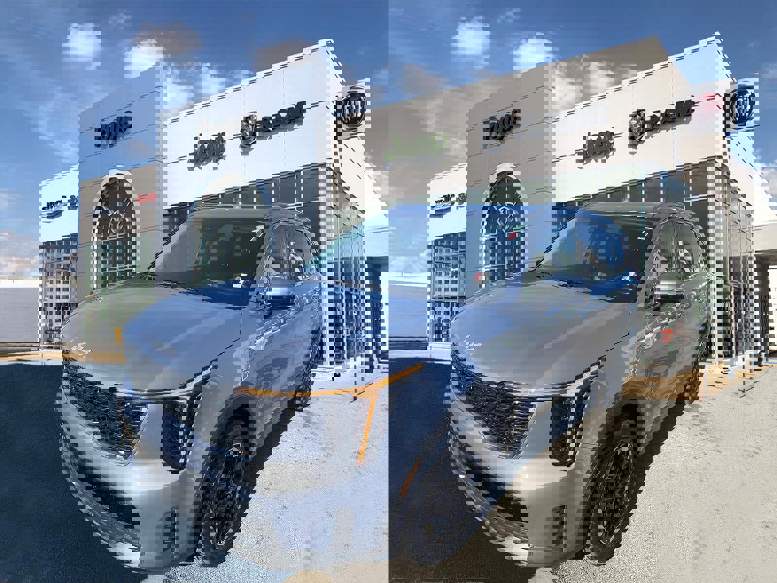 Used 2024 Kia Sorento S image 4