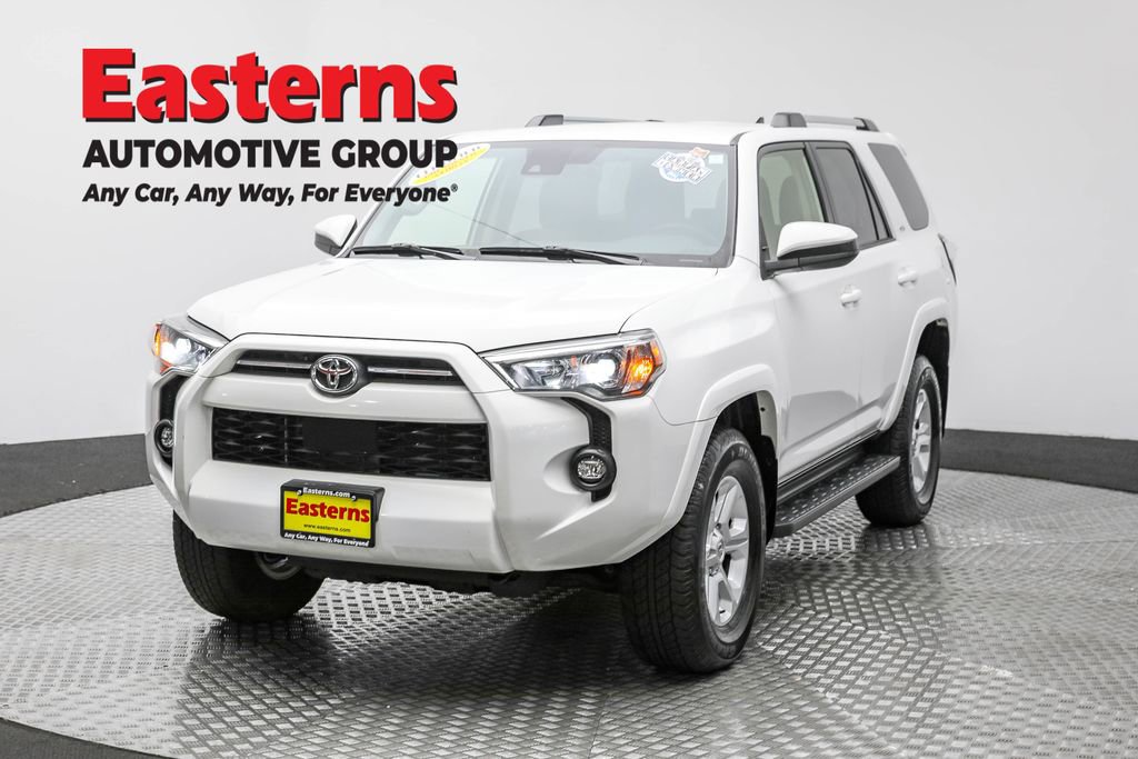 Used 2024 Toyota 4Runner SR5 image 1