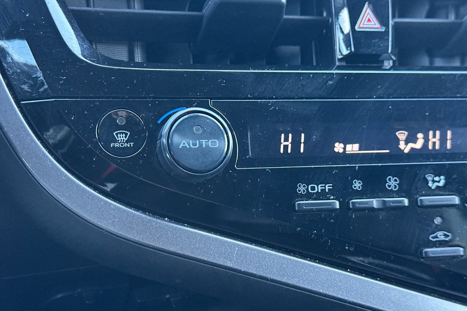 Used 2023 Toyota Camry SE image 28