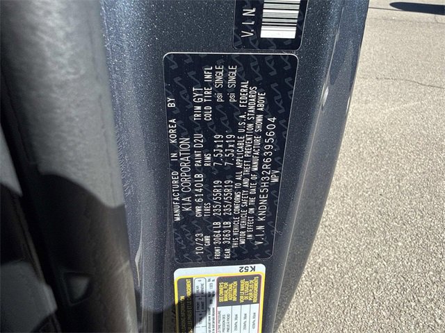 Used 2024 Kia Carnival SX Prestige image 30