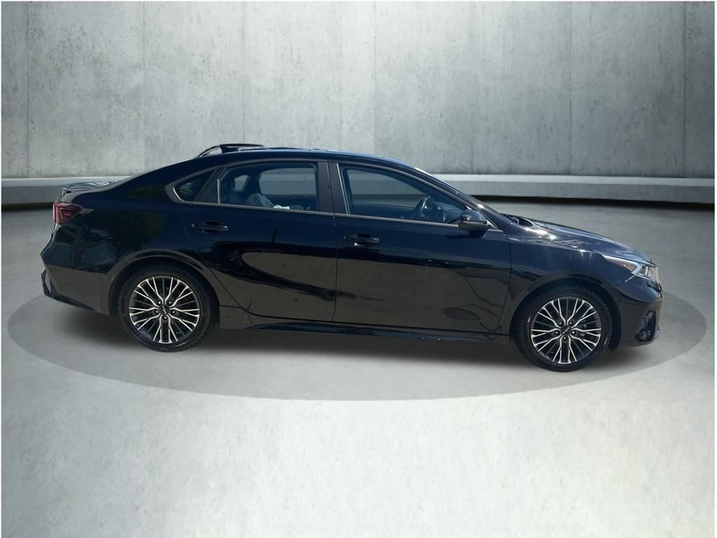 Used 2024 Kia Forte GT-Line w/ GT-Line Premium Package FWD image 8