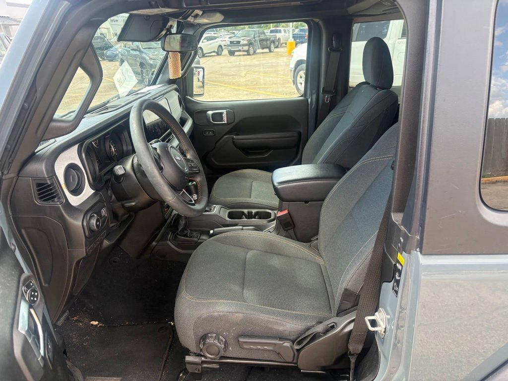 Used 2024 Jeep Wrangler Sport AWD/4WD image 6