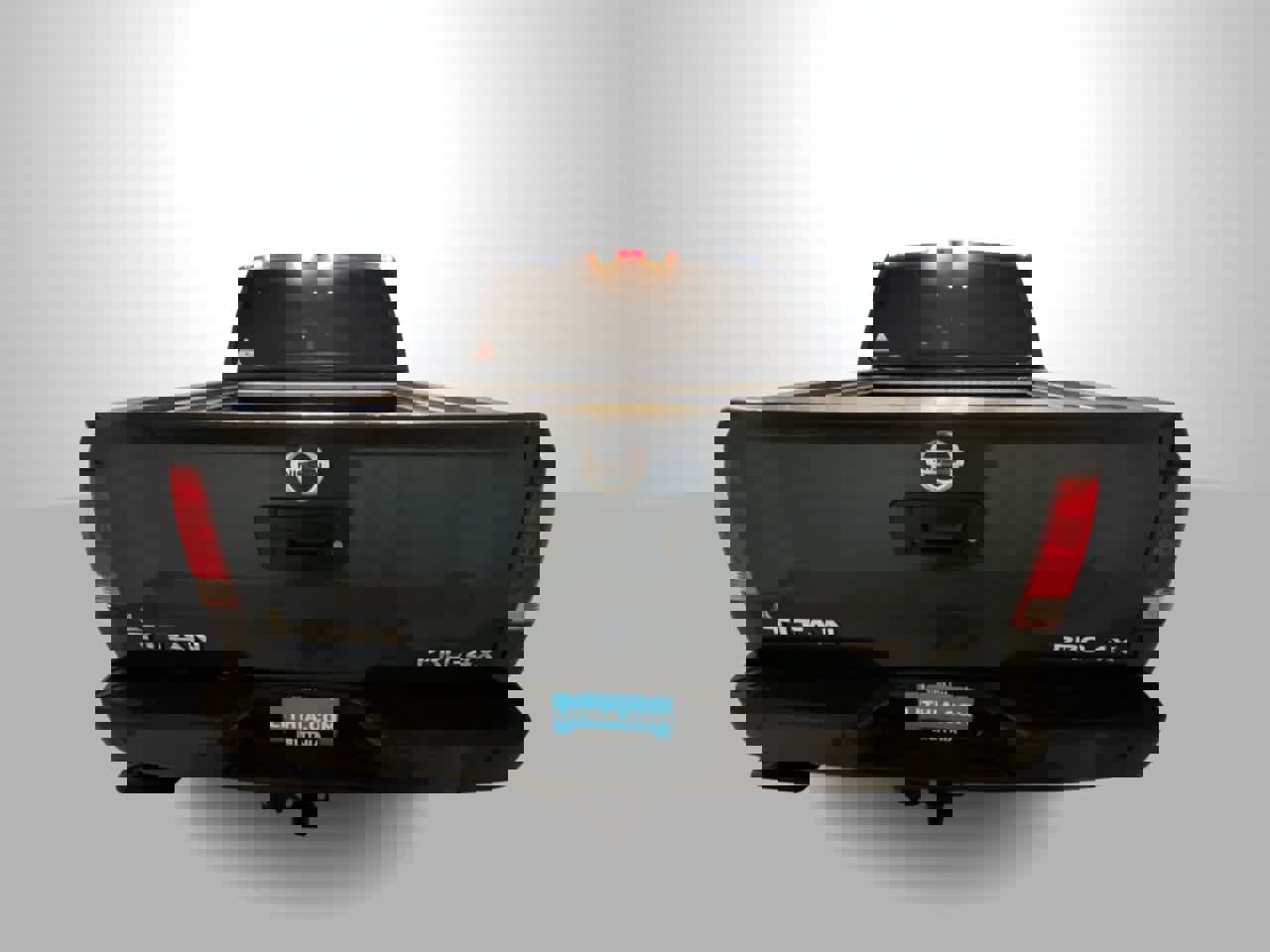 Used 2014 Nissan Titan PRO-4X w/ Pro-4x Luxury Package image 7