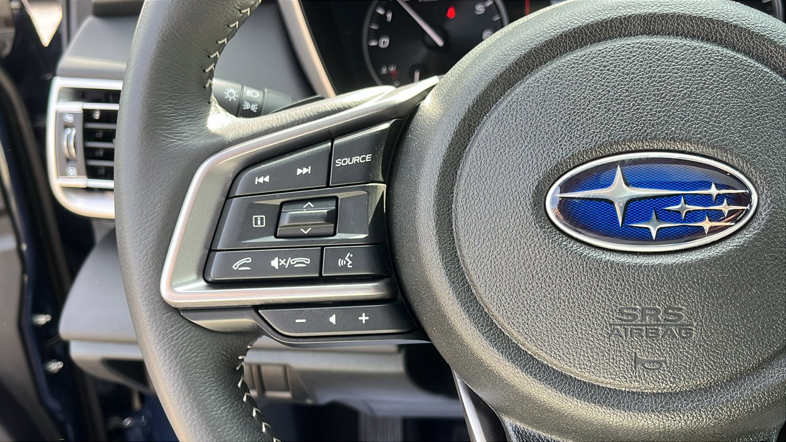 Certified 2025 Subaru Legacy Limited AWD/4WD image 13