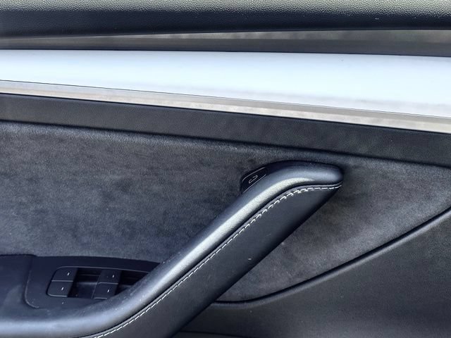 Used 2023 Tesla Model 3 Standard Range RWD image 27
