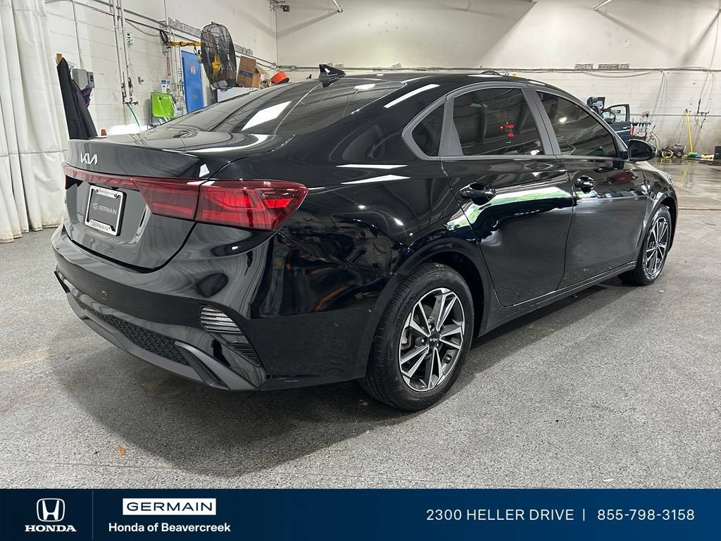 Used 2024 Kia Forte LXS w/ LXS Technology Package FWD image 8
