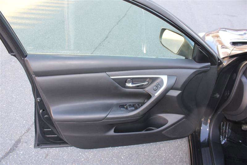 Used 2016 Nissan Altima 2.5 S w/ Power Driver Seat Package image 10