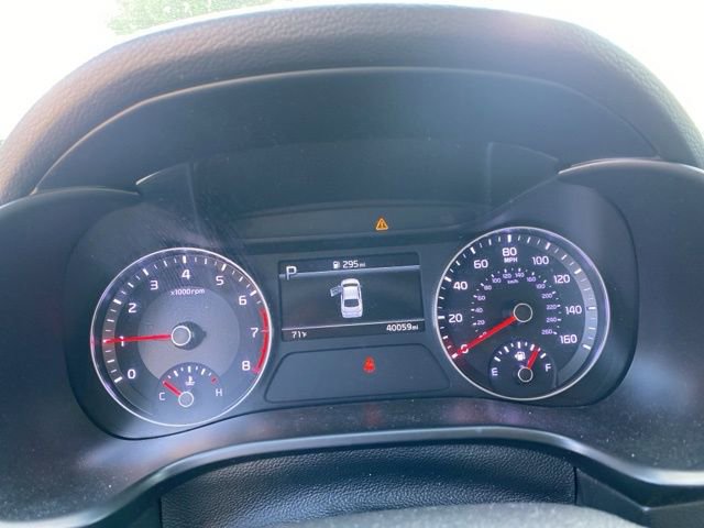 Used 2023 Kia Forte LXS w/ LXS Technology Package image 19