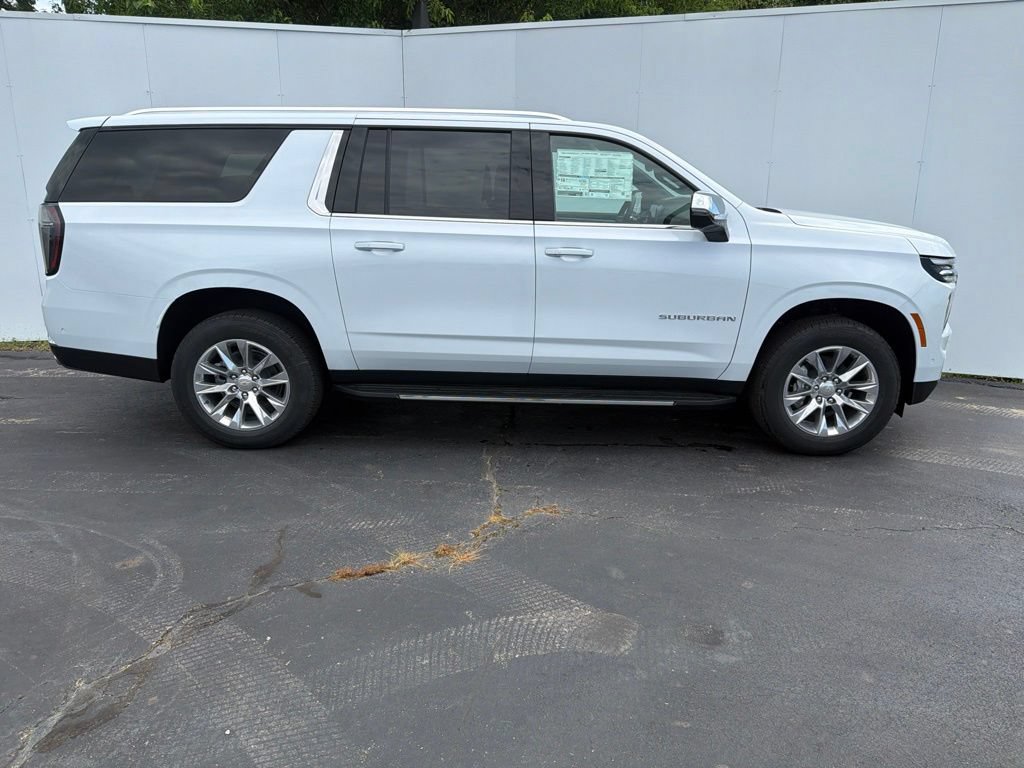 New 2026 Chevrolet Suburban Premier AWD/4WD image 2