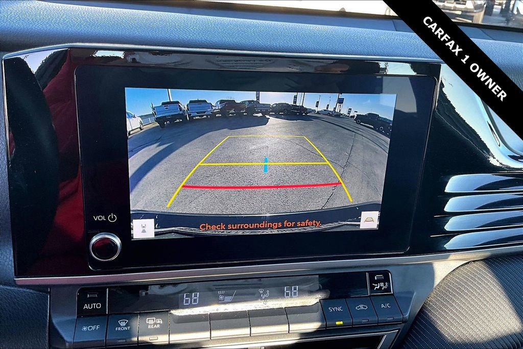 Used 2025 Toyota Camry SE image 14