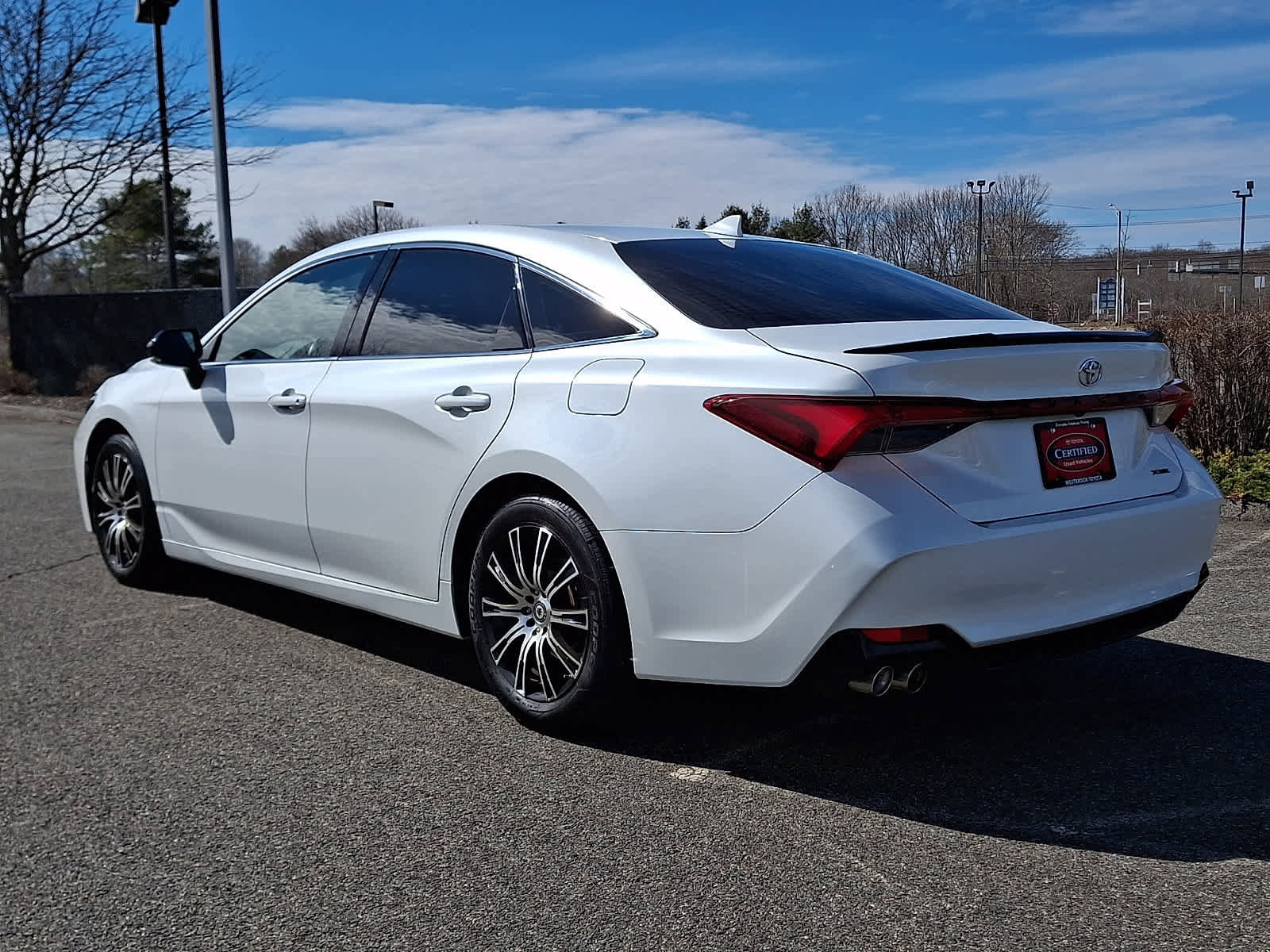 Certified 2019 Toyota Avalon XSE w/ All Weather Liner Package image 7