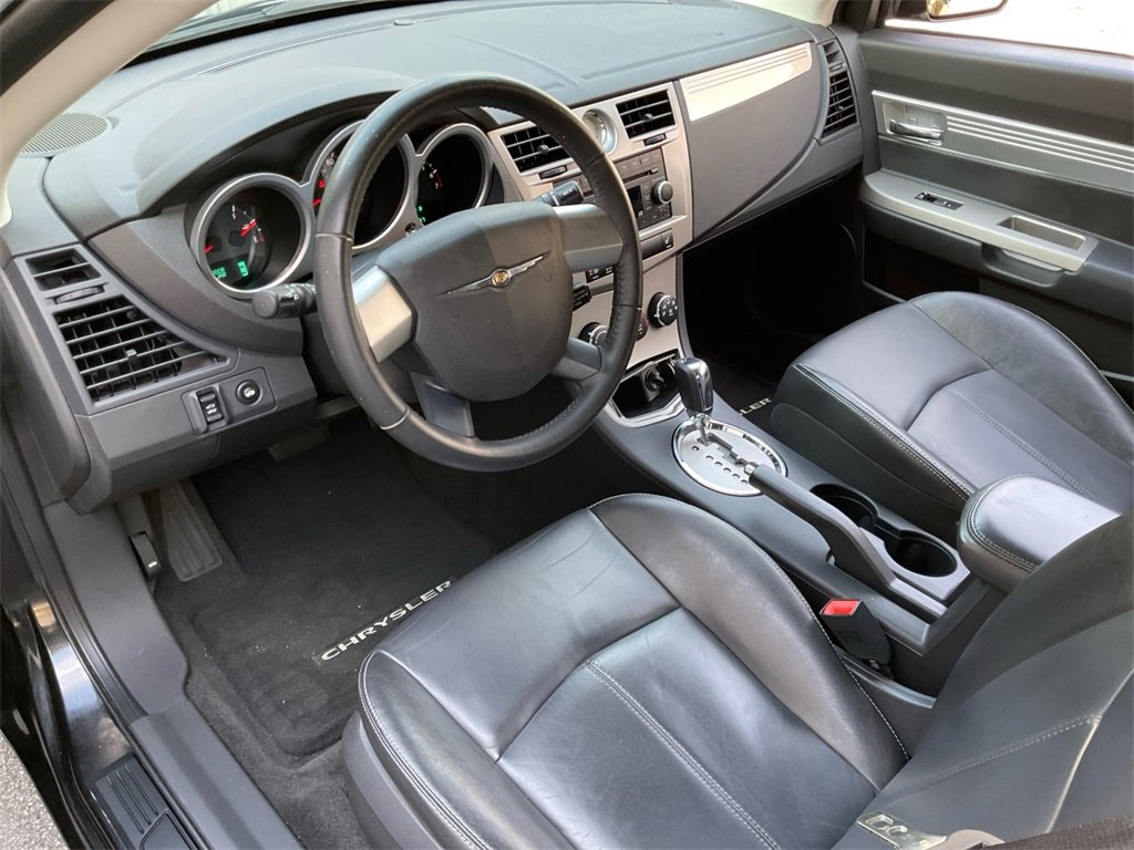 Used 2010 Chrysler Sebring Touring w/ Special Touring Group image 29