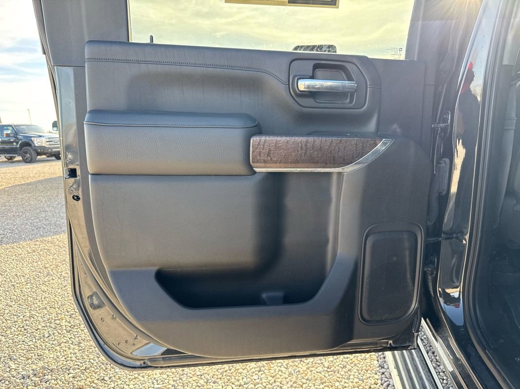 Used 2021 GMC Sierra 3500 Denali w/ Denali Ultimate Package image 25