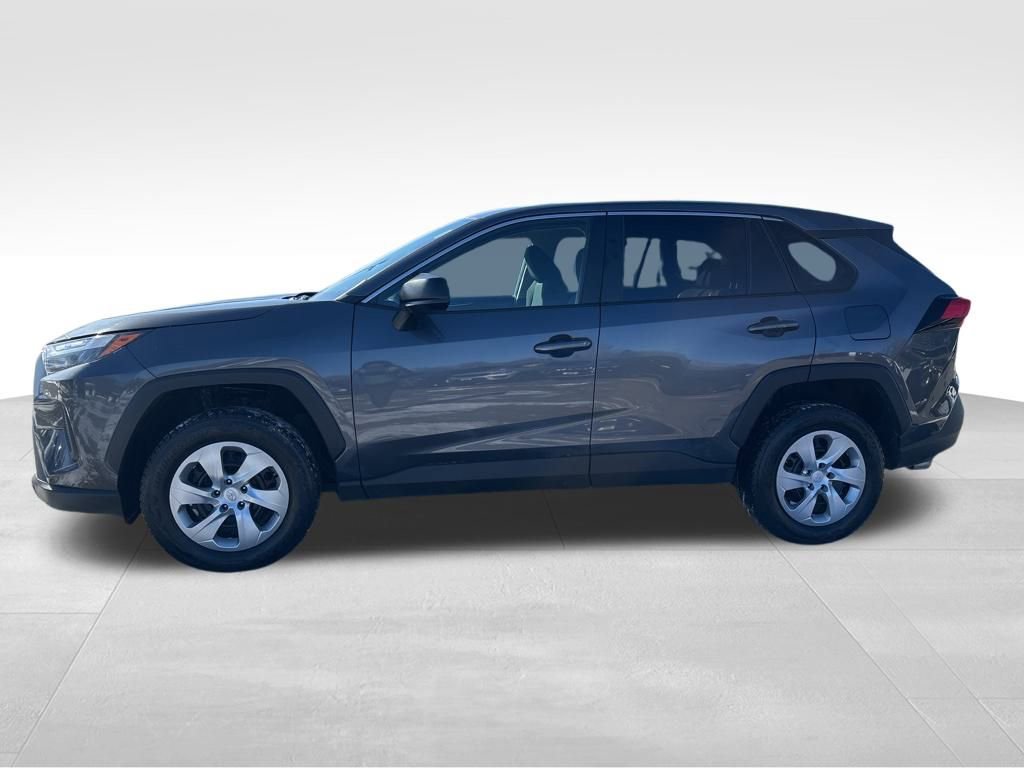 Used 2023 Toyota RAV4 LE image 4