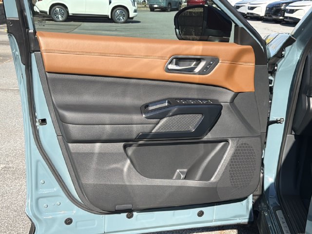 New 2026 Nissan Pathfinder Platinum AWD/4WD image 12