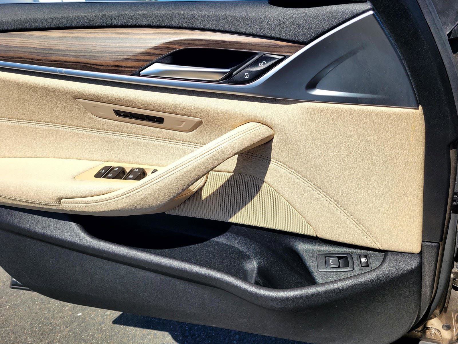 Used 2018 BMW 530e RWD image 22