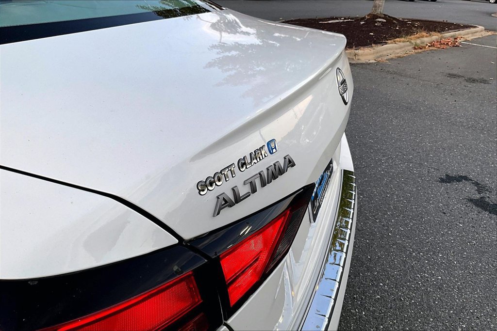 Used 2023 Nissan Altima 2.5 SV FWD image 25