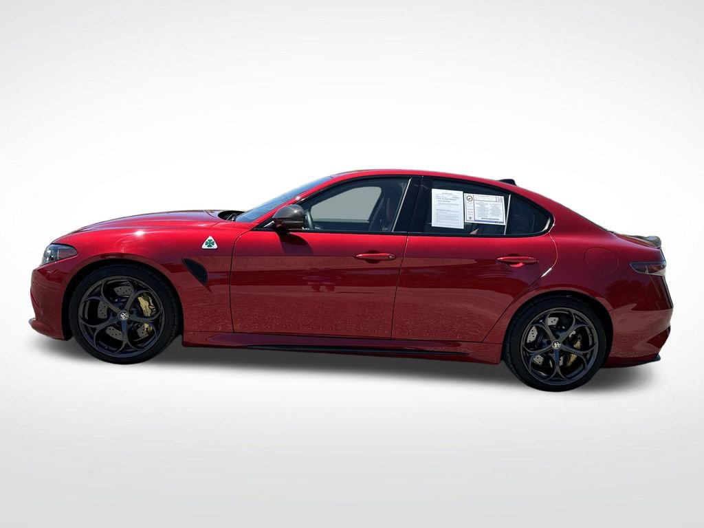 Used 2024 Alfa Romeo Giulia Quadrifoglio RWD image 3