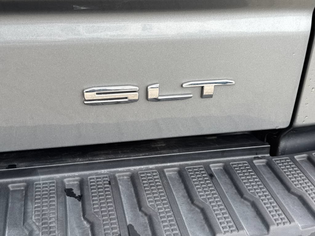 Used 2023 GMC Sierra 1500 SLT w/ SLT Premium Package AWD/4WD image 6