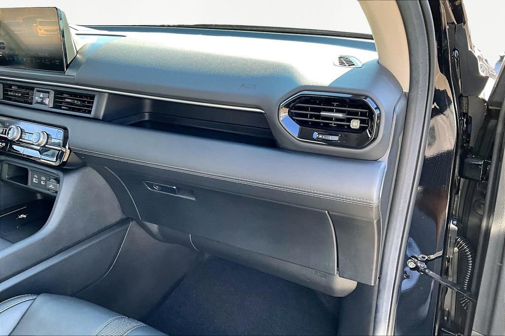 Used 2025 Honda Pilot EX-L image 19