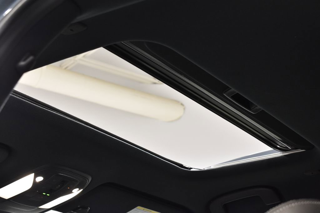 Certified 2025 INFINITI QX55 Essential image 40