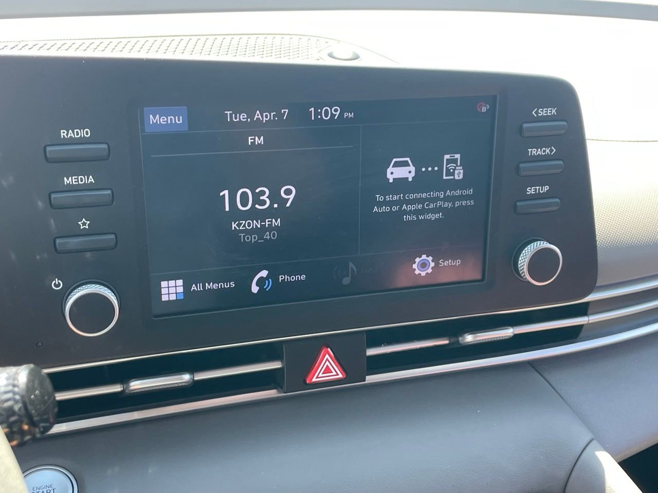 Used 2023 Hyundai Elantra SEL image 8