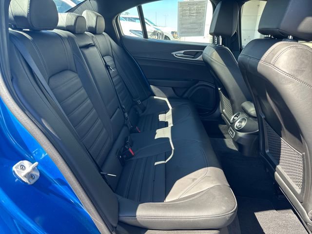 Used 2024 Alfa Romeo Giulia Veloce image 46