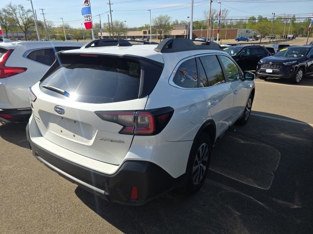 Used 2022 Subaru Outback Premium AWD/4WD image 6