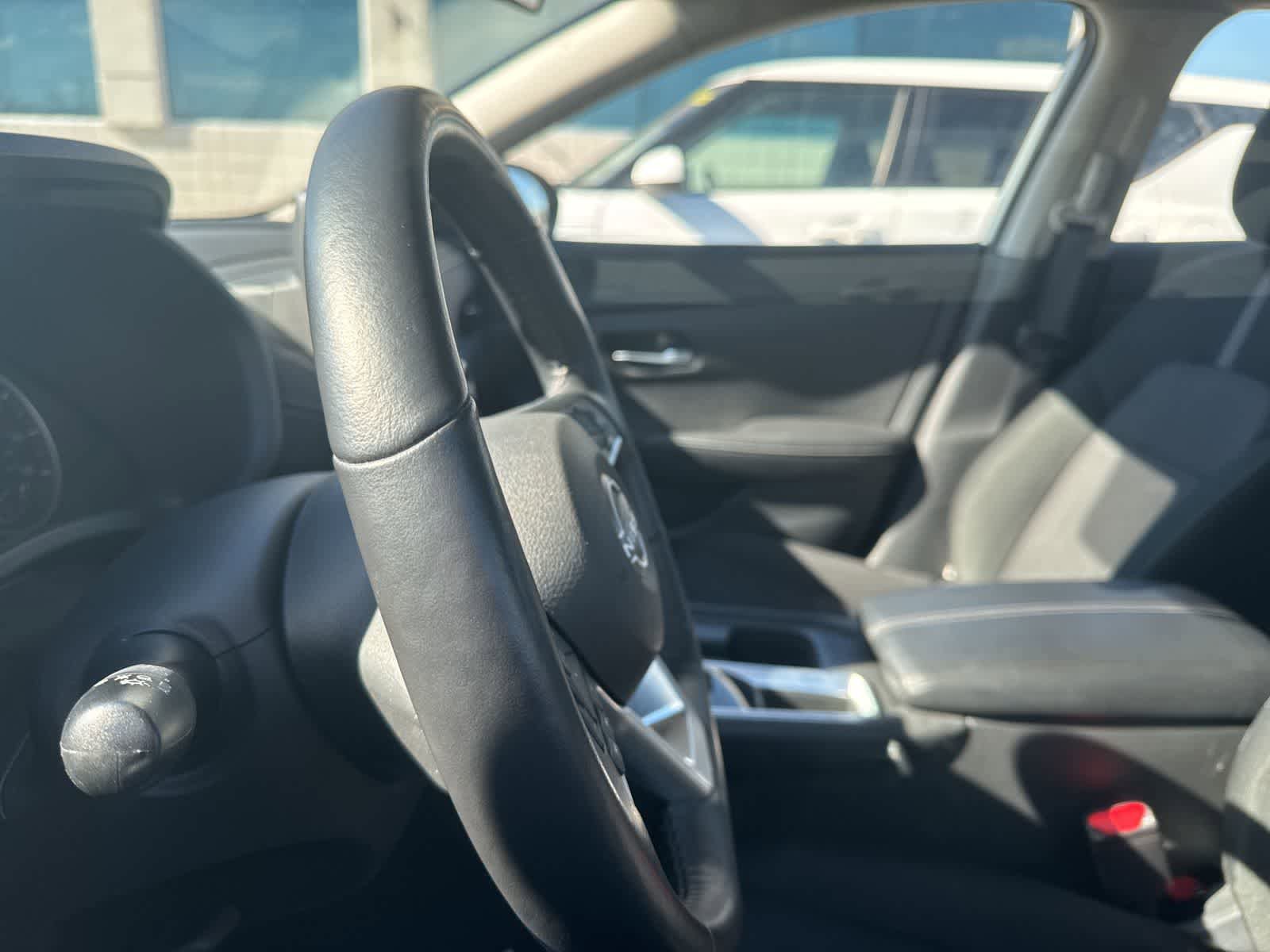Used 2025 Nissan Sentra SV w/ All-Weather Package FWD image 32