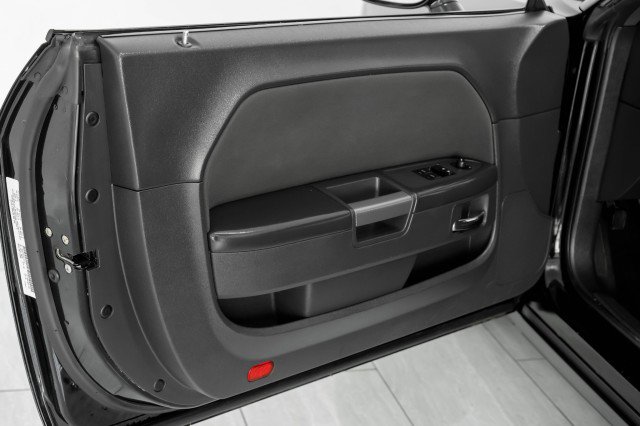 Used 2014 Dodge Challenger R/T image 30