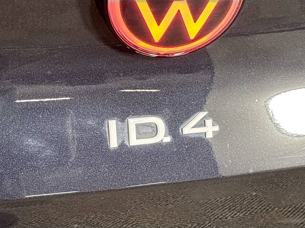 Certified 2025 Volkswagen ID.4 Pro S AWD/4WD image 26