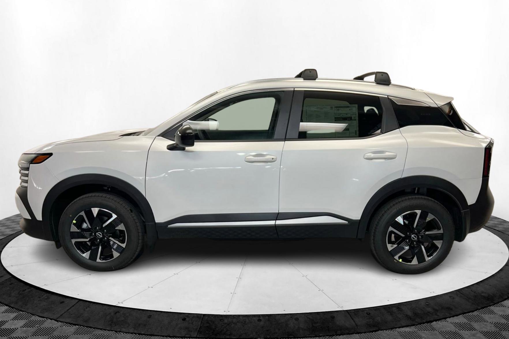 New 2026 Nissan Kicks SV w/ SV Premium Package image 2