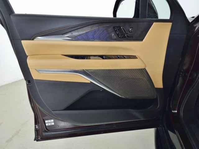 Used 2025 Cadillac Escalade IQ Sport 2 image 16