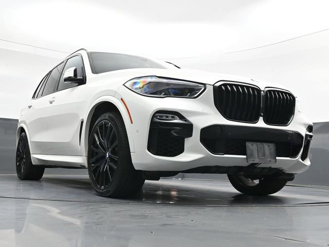 Used 2020 BMW X5 M50i w/ Executive Package AWD/4WD image 38